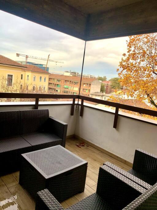 Appartamento Con Terrazzo Sui Tetti Milanesi Экстерьер фото